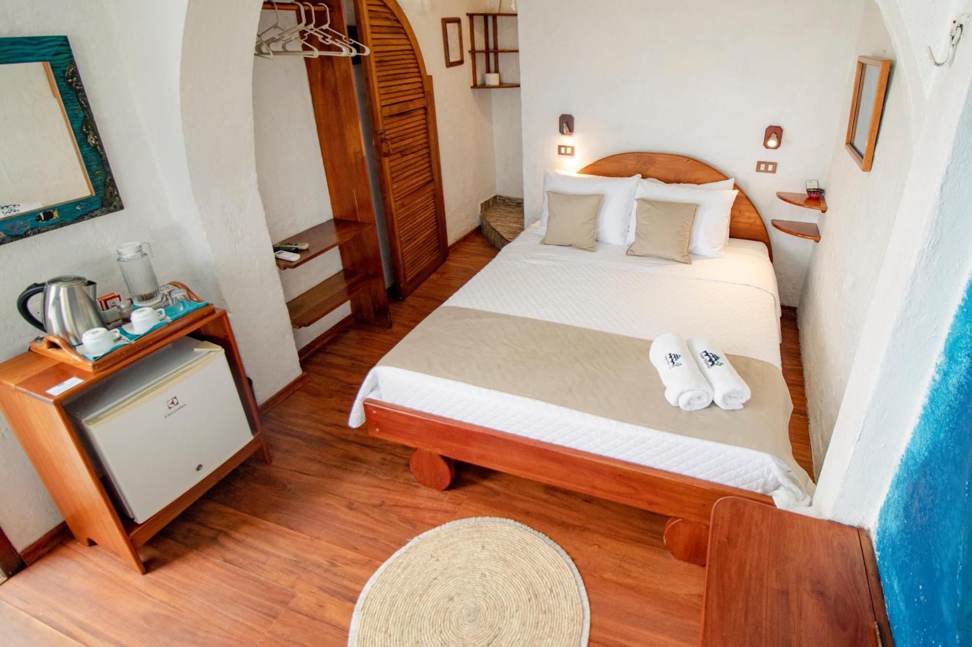 Hotel Casa Blanca Puerto Baquerizo Moreno Room photo